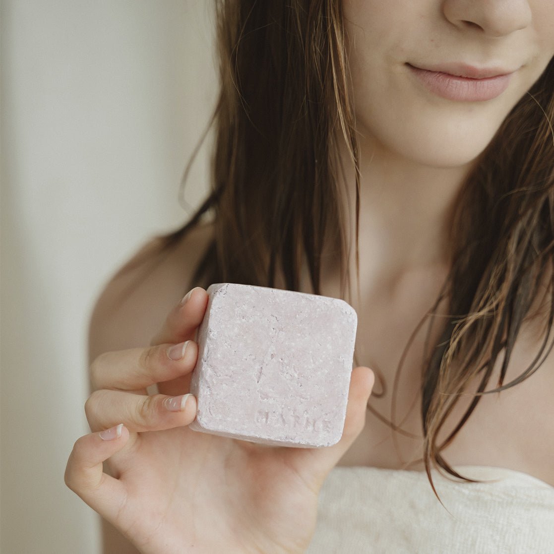 Champú teens hidratante de menta y manzanilla - Mathe Lab España