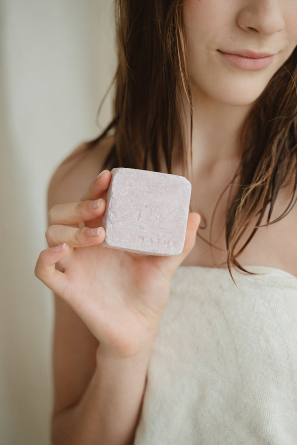 Solid shampoos